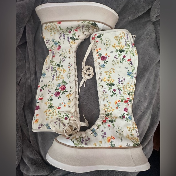 MaxMara 2024 Resort Knee High Floral Canvas Lace Up Boots EU 37 / US 7 - Picture 2 of 12